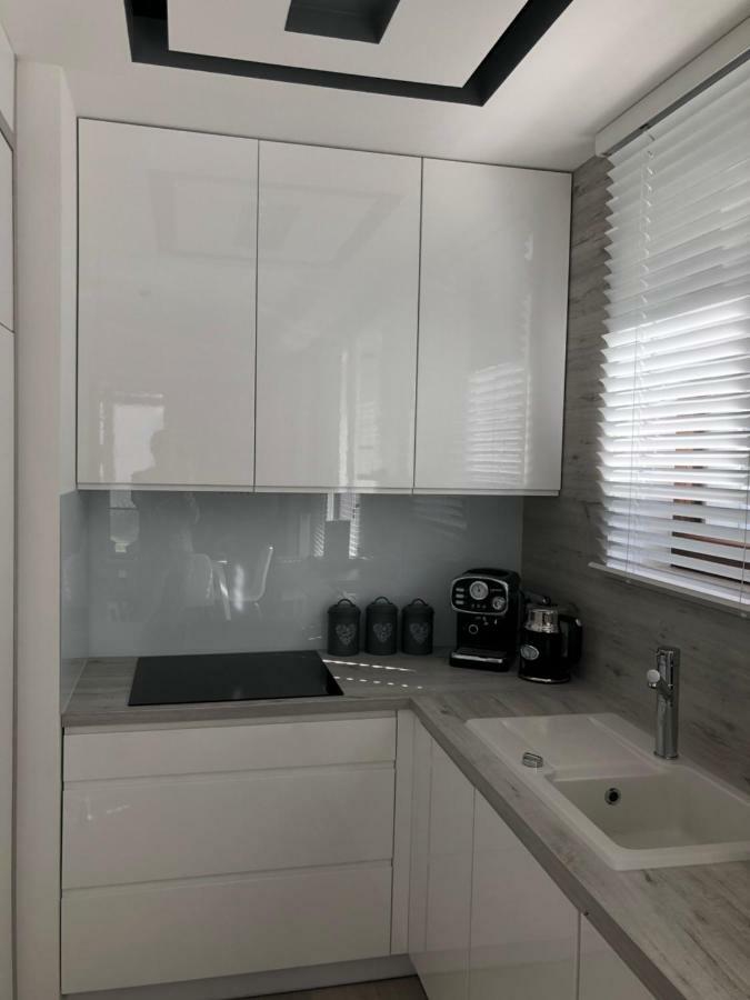 Apartament Baltica Z Ogrodkiem - W Ustronnym Miejscu Tuz Przy Plazy Rogowo  Exterior foto