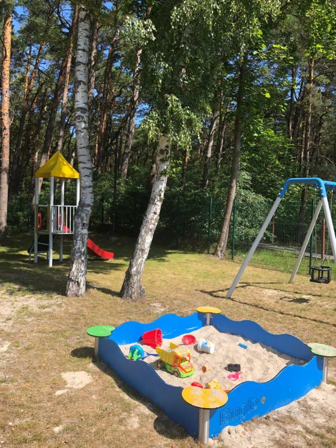 Apartament Baltica Z Ogrodkiem - W Ustronnym Miejscu Tuz Przy Plazy Rogowo  Exterior foto